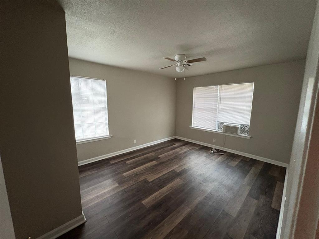 618 W Sycamore Street Property Photo 4