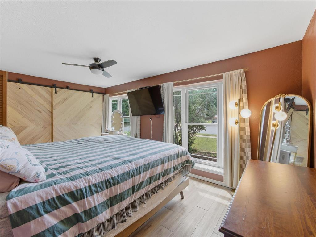 2801 Meadow Creek Property Photo 8