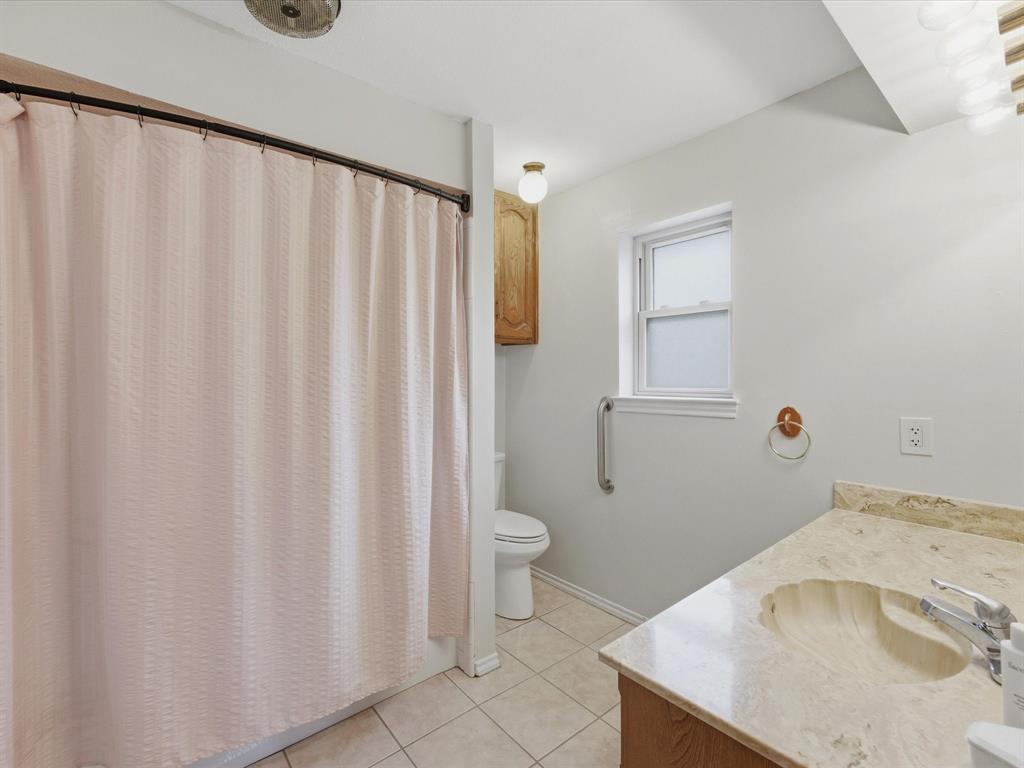 2801 Meadow Creek Property Photo 10