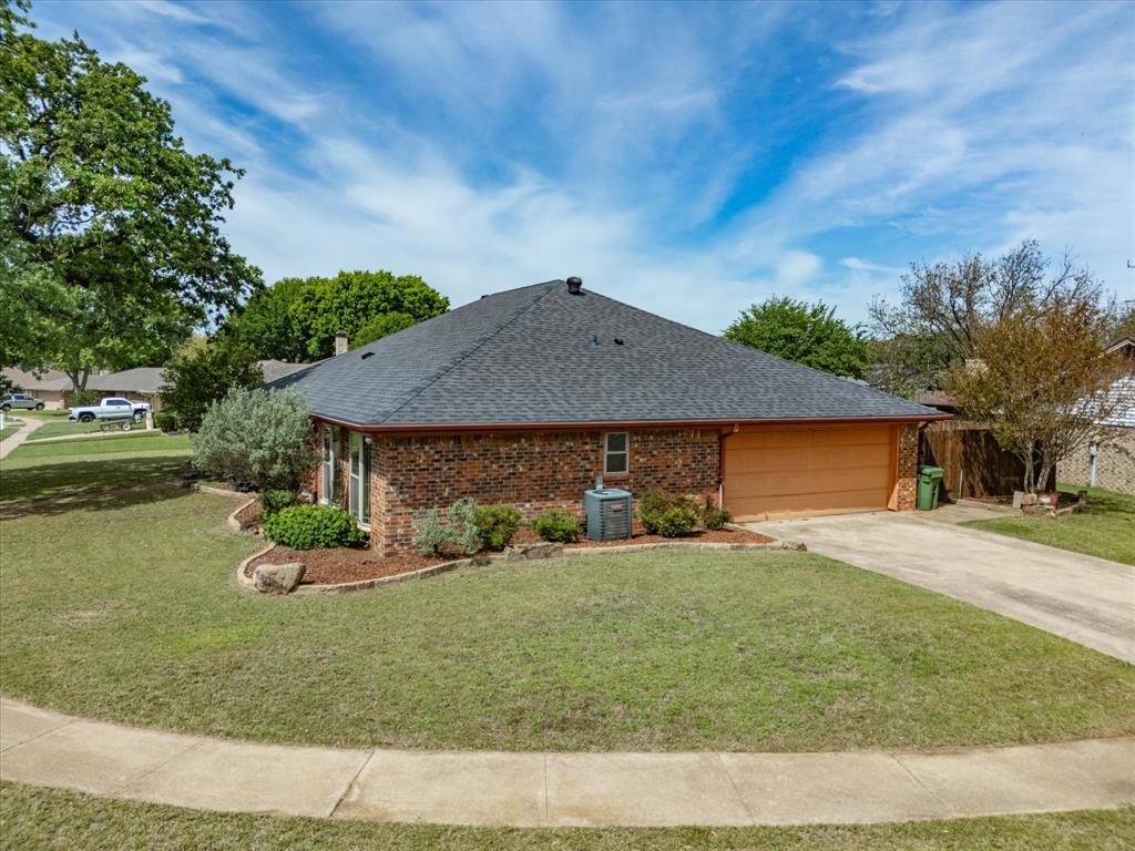 2801 Meadow Creek Property Photo 25