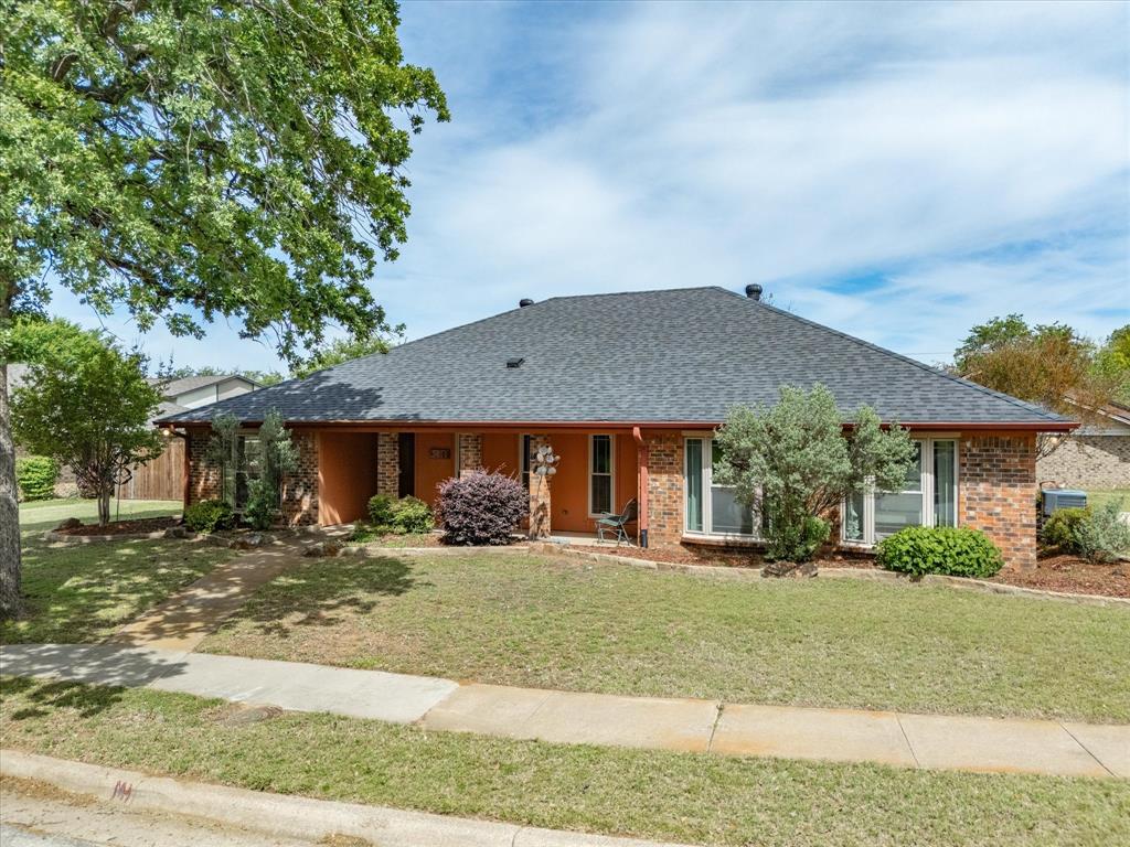 2801 Meadow Creek Property Photo 29
