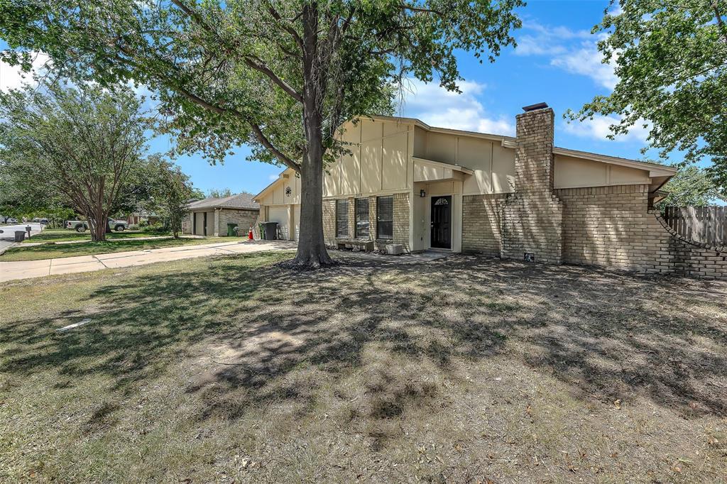 5513 Scott Drive Property Photo 2