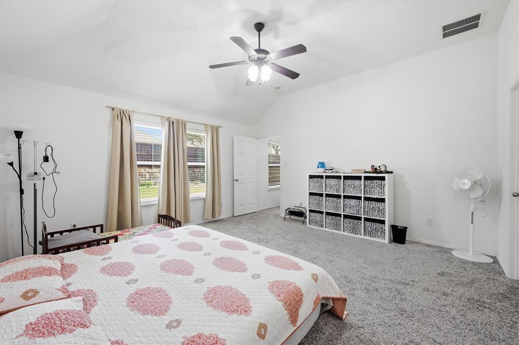 3104 Thicket Drive Property Photo 4