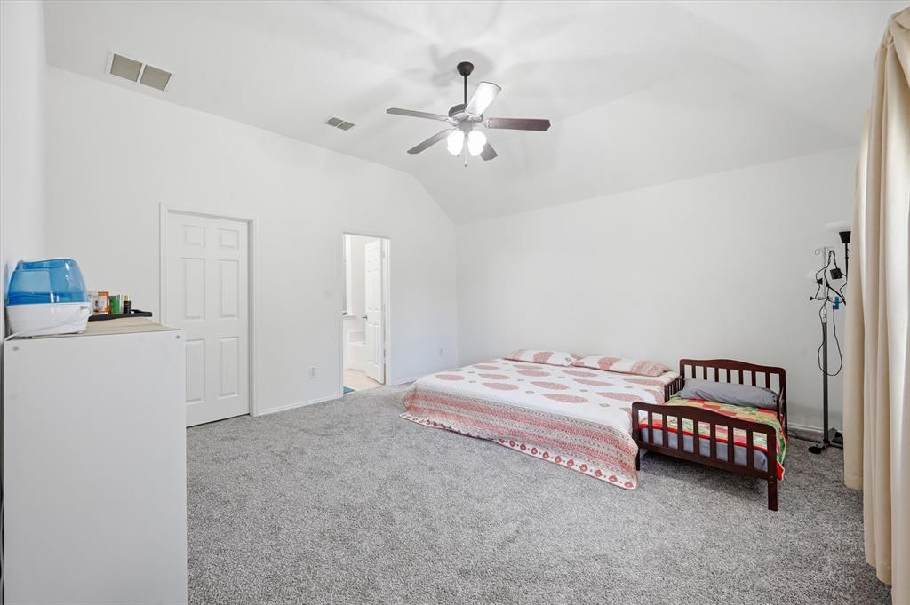 3104 Thicket Drive Property Photo 14