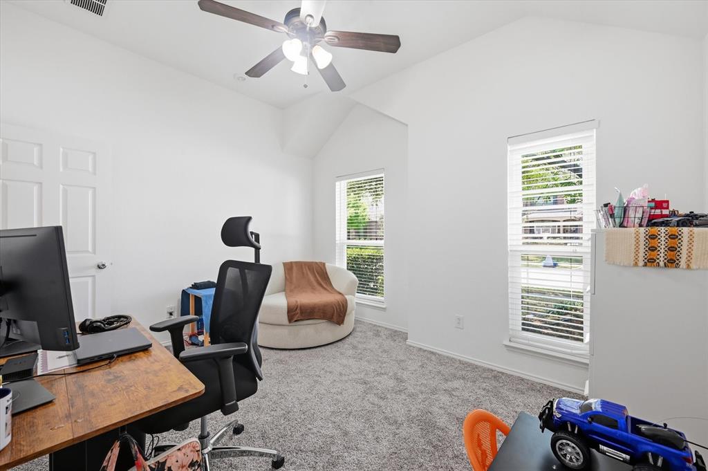 3104 Thicket Drive Property Photo 18