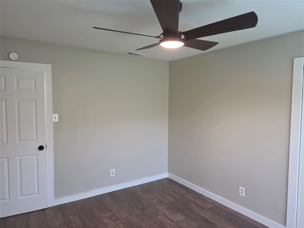 6227 Bowling Brook Drive Property Photo 7