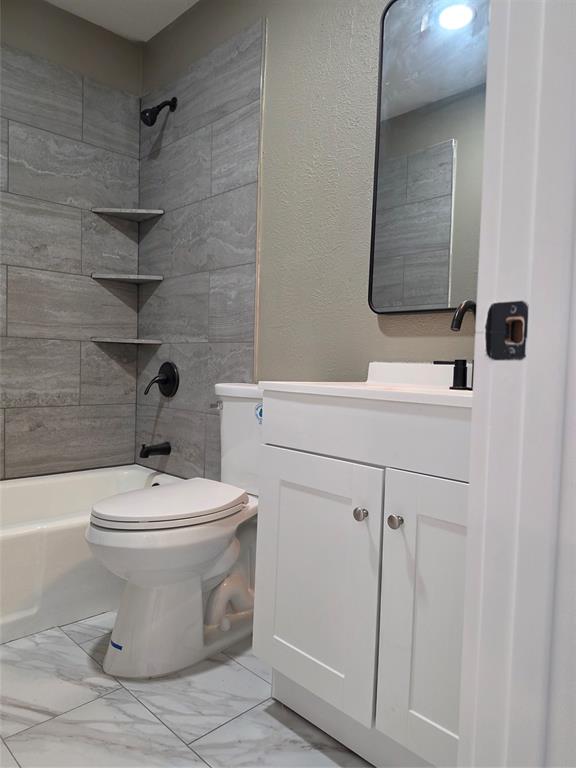 6227 Bowling Brook Drive Property Photo 9