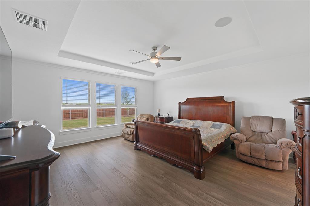 751 Emerald Valley Drive Property Photo 16