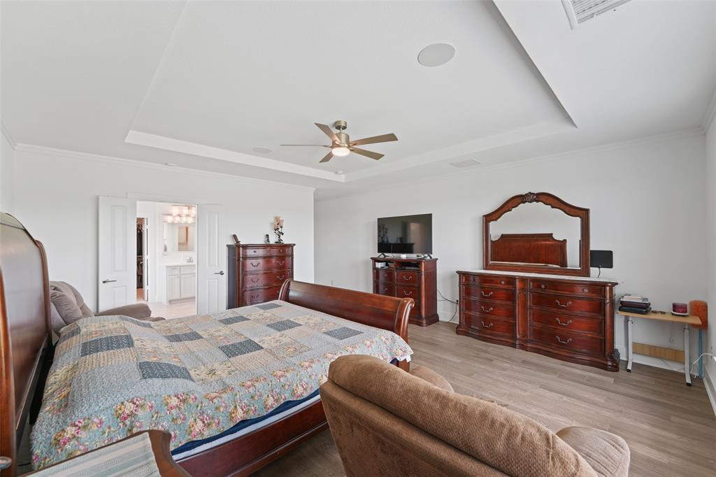 751 Emerald Valley Drive Property Photo 17