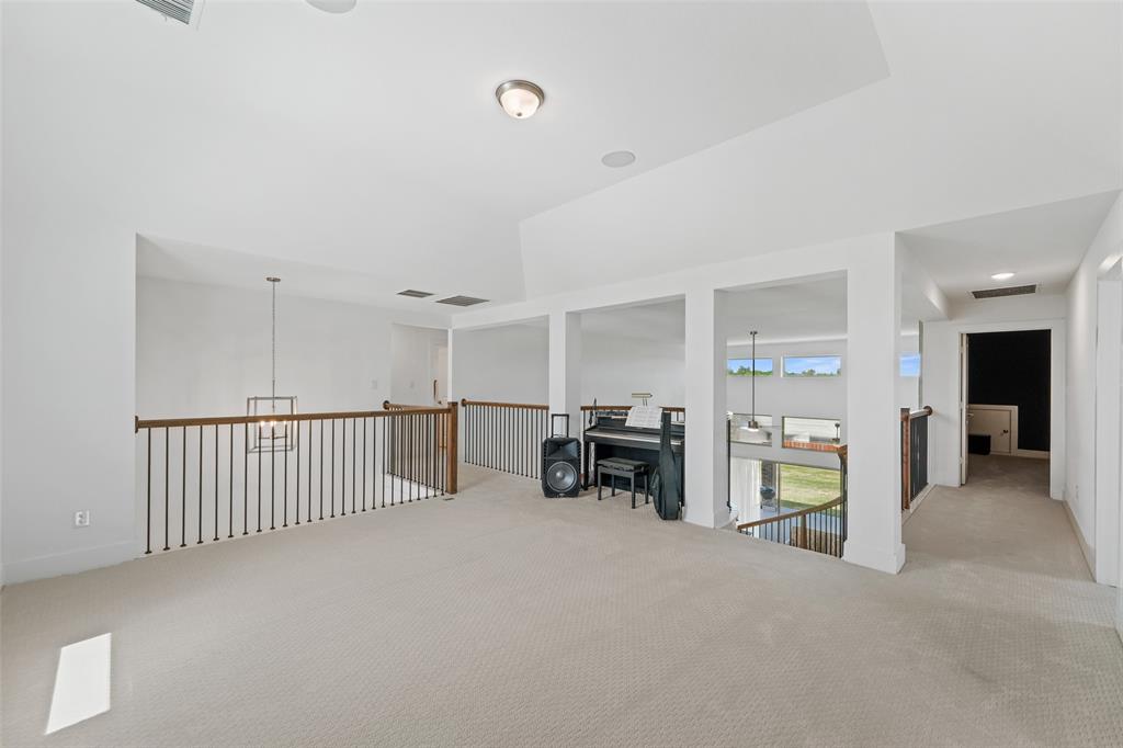 751 Emerald Valley Drive Property Photo 24