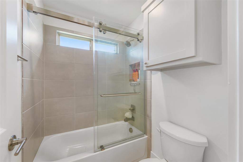 751 Emerald Valley Drive Property Photo 28
