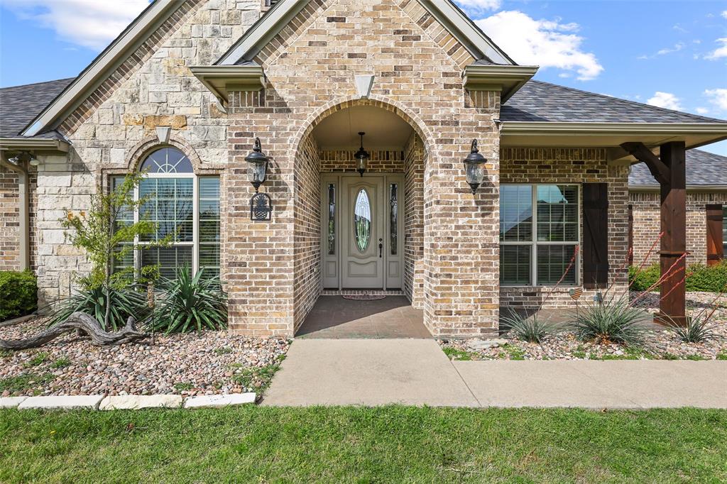 408 Seasons West Property Photo 1
