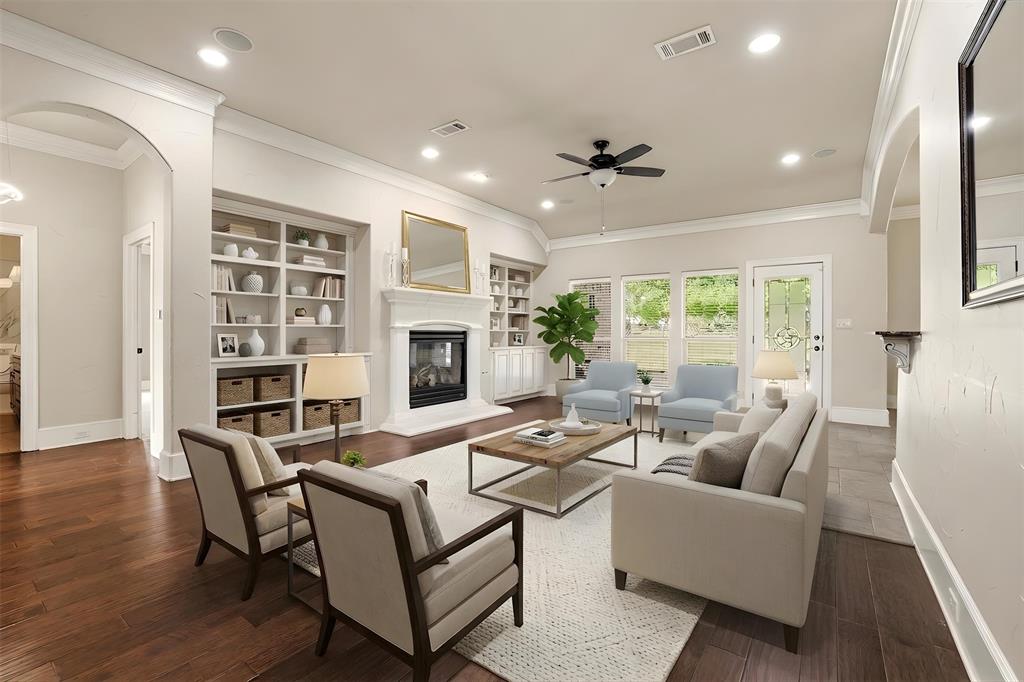 408 Seasons West Property Photo 4