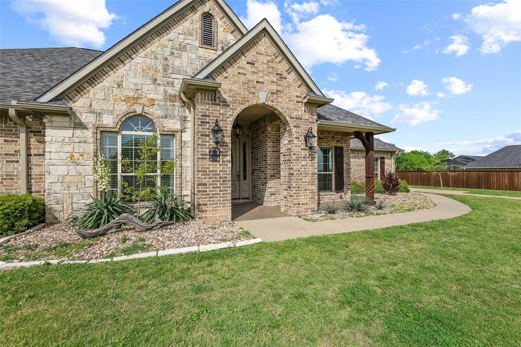 408 Seasons West Property Photo 12