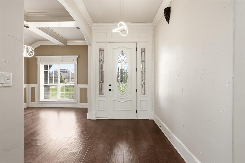 408 Seasons West Property Photo 13