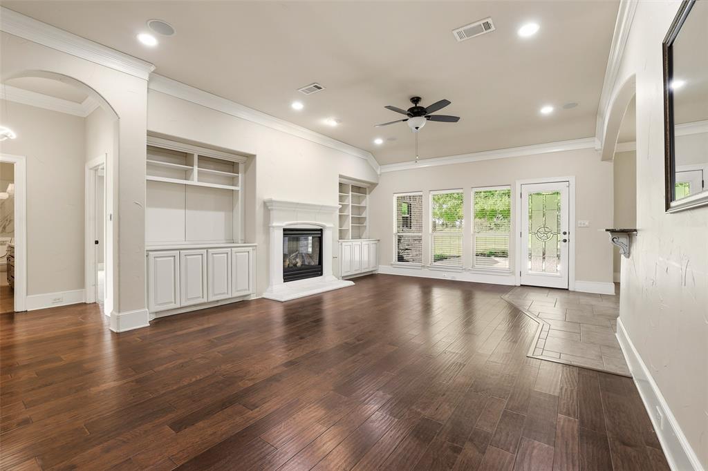 408 Seasons West Property Photo 18