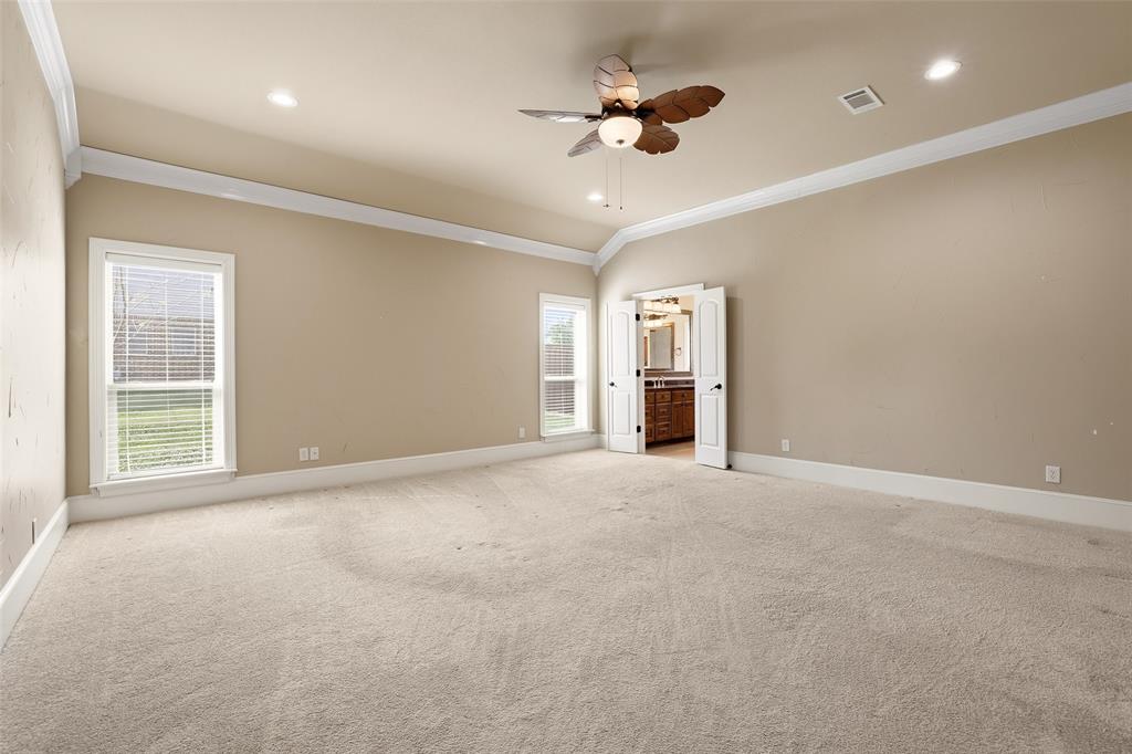 408 Seasons West Property Photo 25