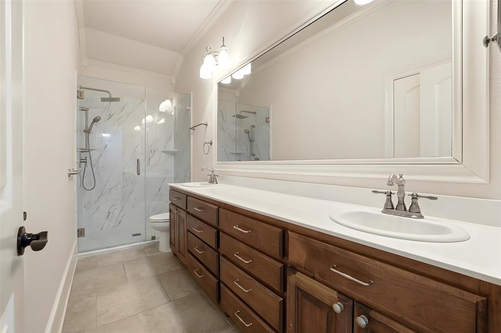 408 Seasons West Property Photo 32