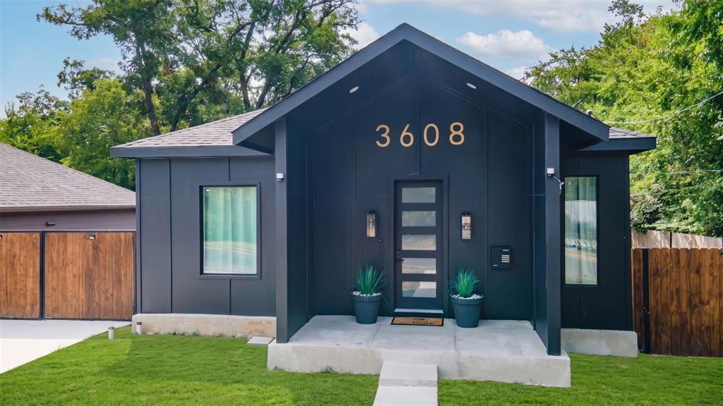 3608 Metropolitan Avenue