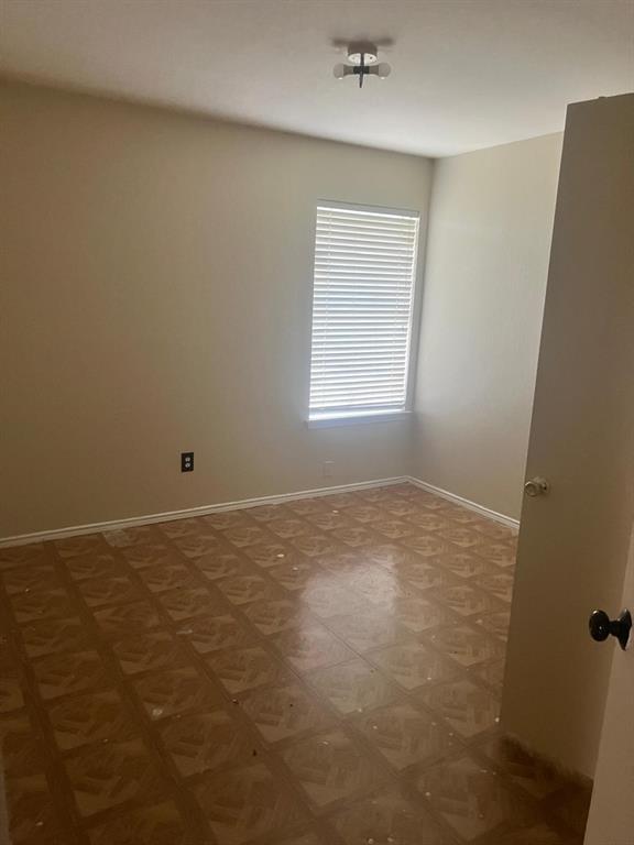 6002 Rising Meadow Drive Property Photo 12
