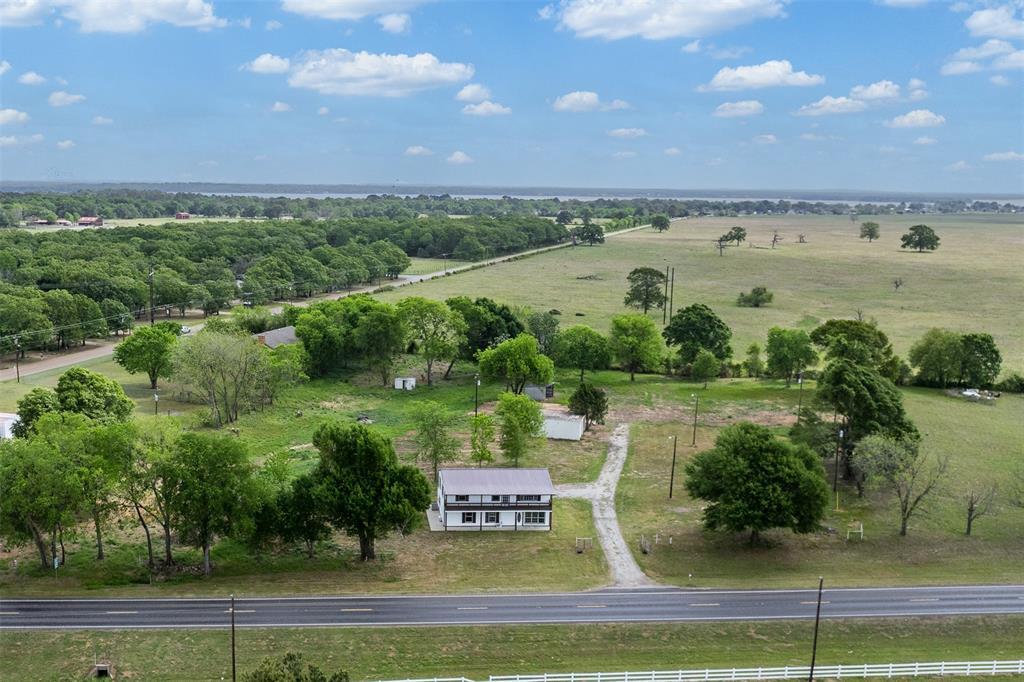 4582 State Highway 274 Property Photo 2