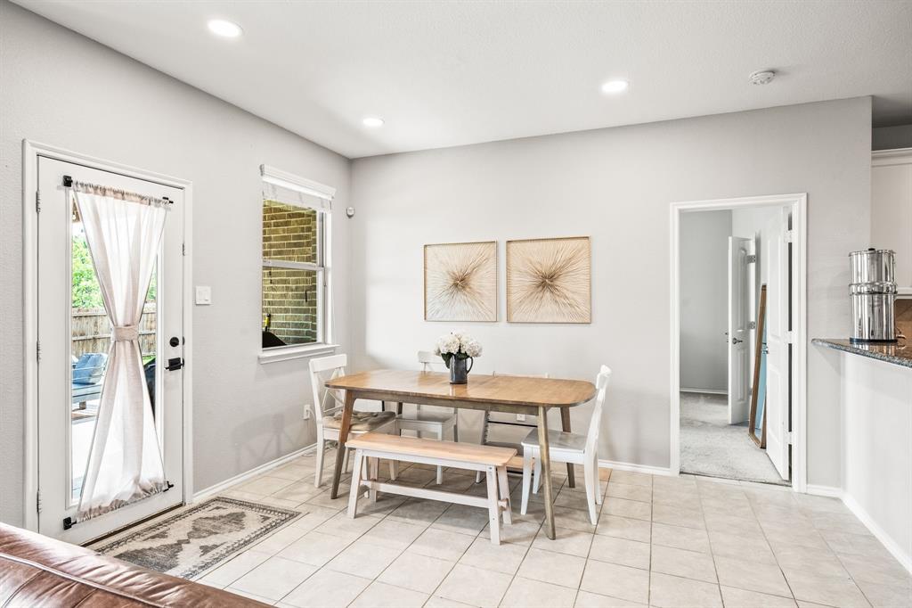 1081 W Sunset Boulevard Property Photo 13