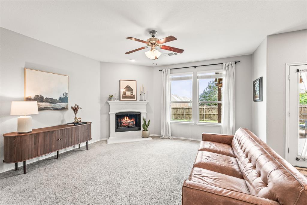 1081 W Sunset Boulevard Property Photo 14