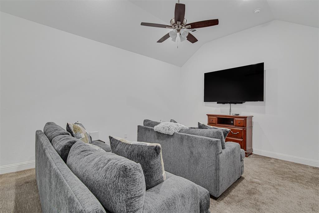 1627 Banded Ledge Drive Property Photo 17