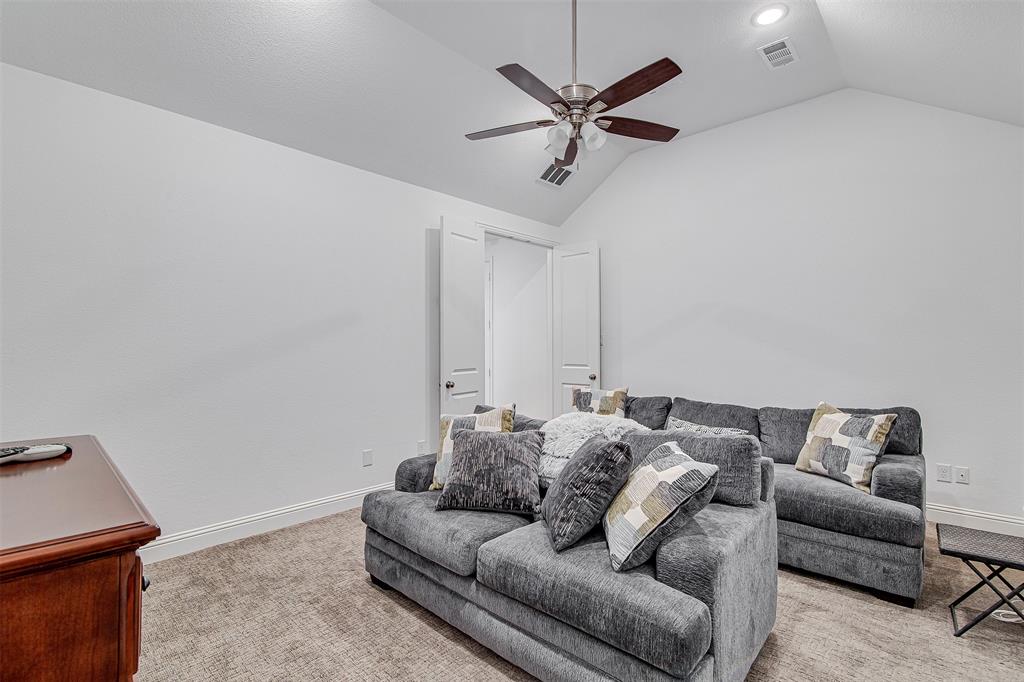 1627 Banded Ledge Drive Property Photo 18