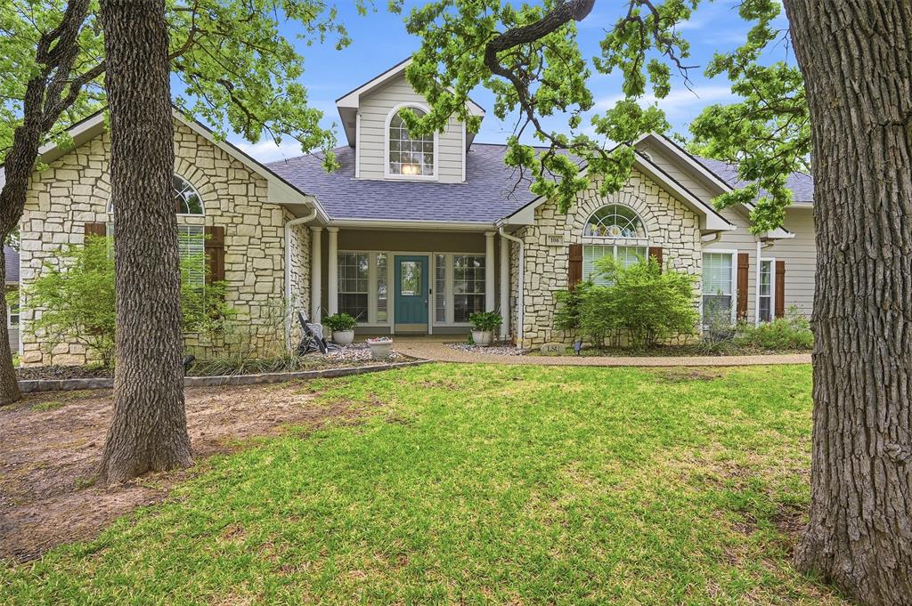 106 Shoshone Drive Property Photo 1