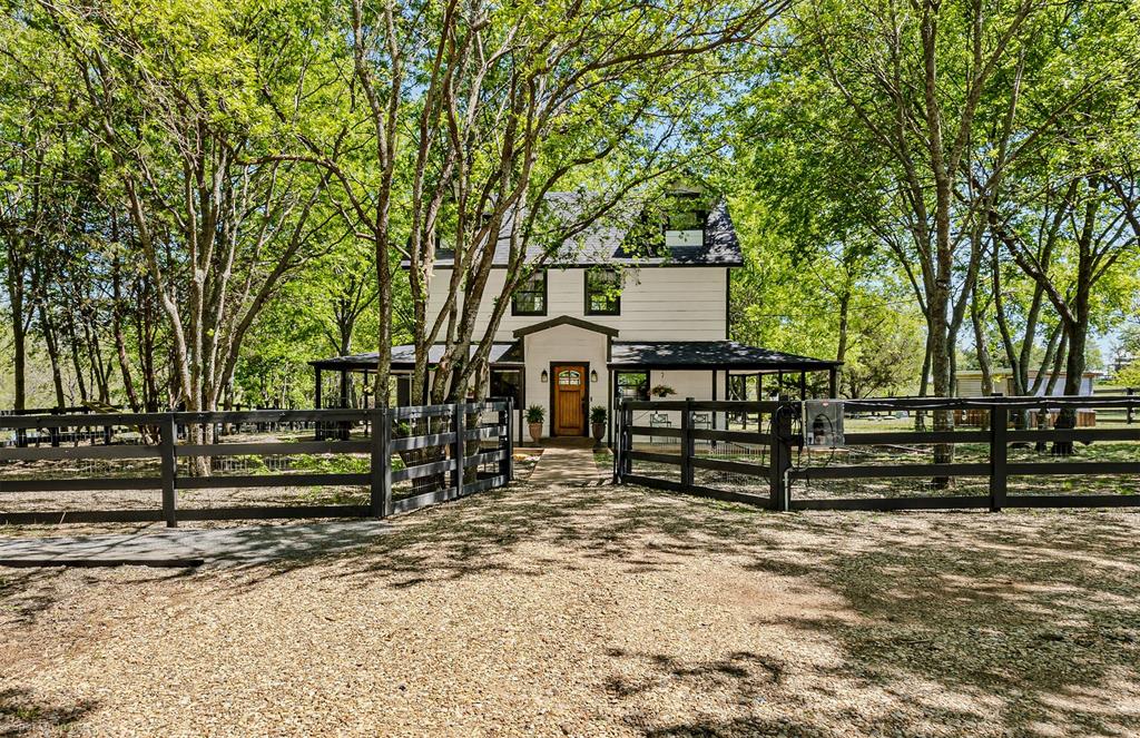 1111 Fm 151 Property Photo 1