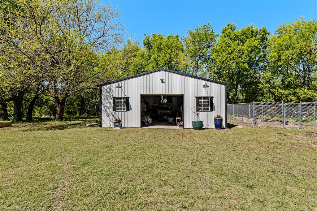 1111 Fm 151 Property Photo 23