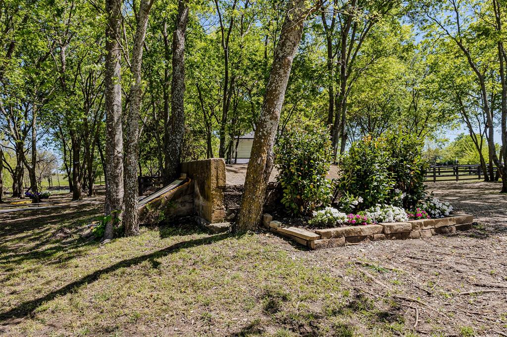 1111 Fm 151 Property Photo 25