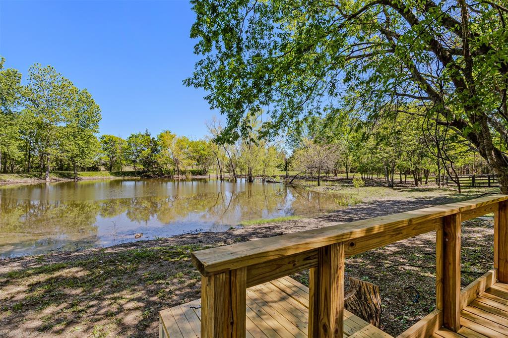 1111 Fm 151 Property Photo 30