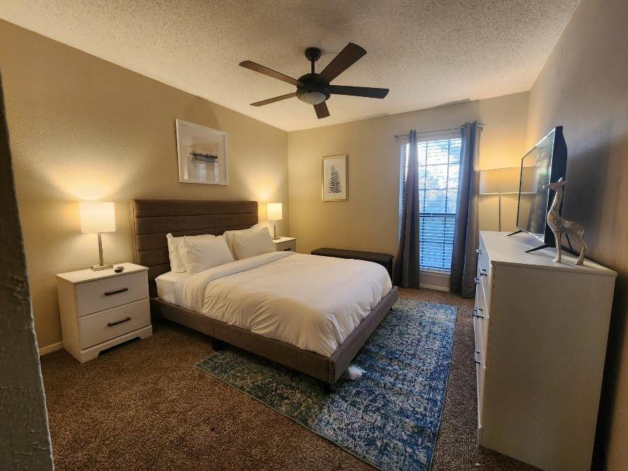 1100 Riverchase Lane 209 Property Photo 8