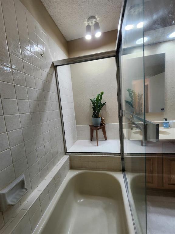 1100 Riverchase Lane 209 Property Photo 11