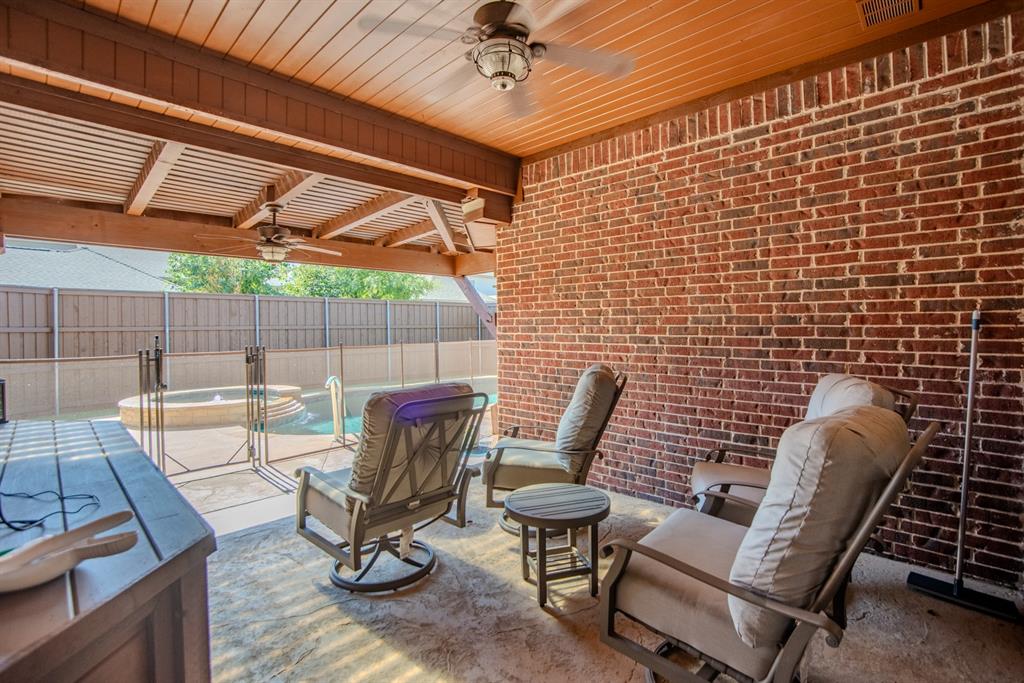 12837 Sherbrooke Drive Property Photo 4