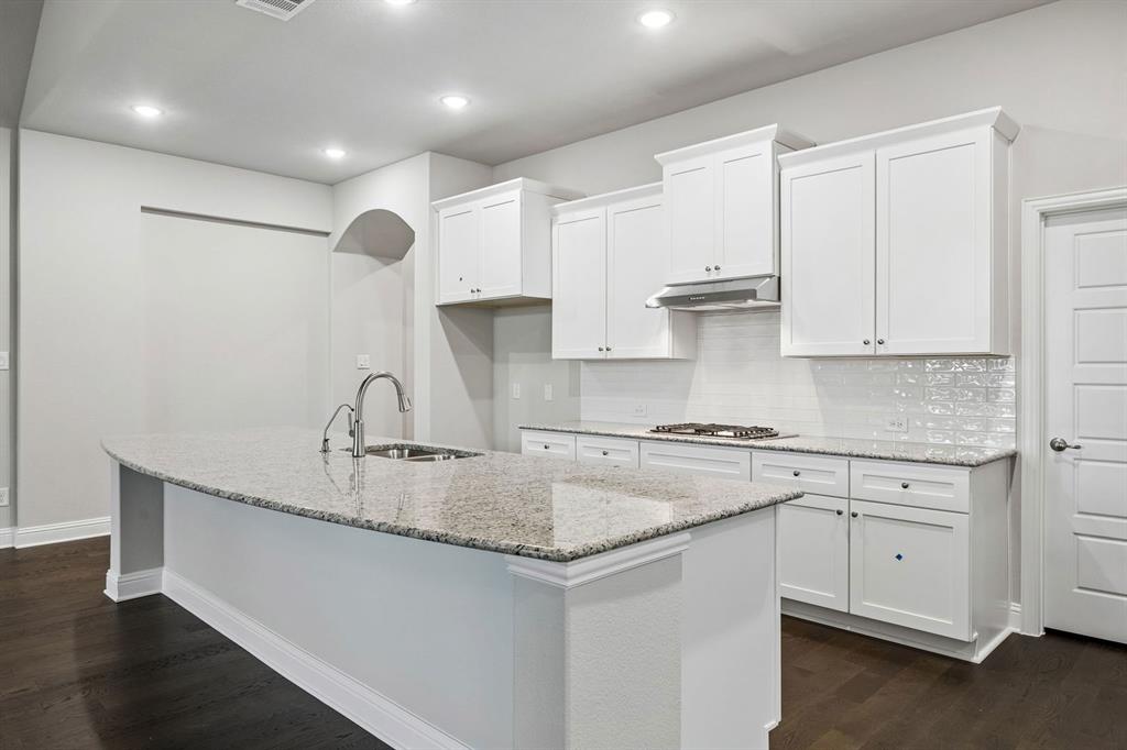 1335 Chisos Way Property Photo 8