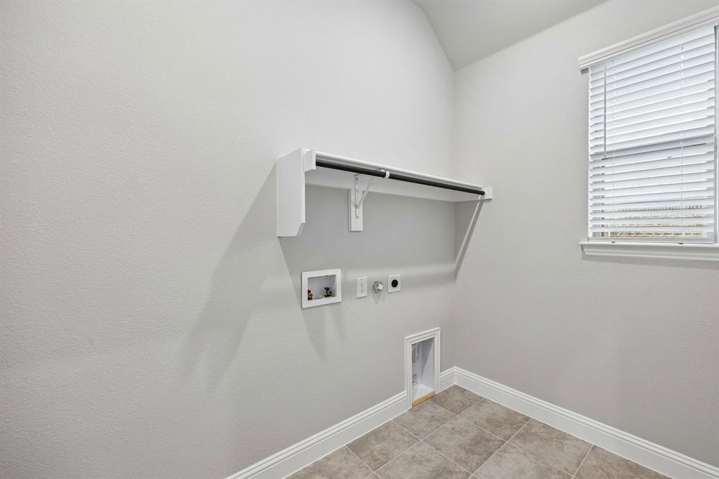 1335 Chisos Way Property Photo 10