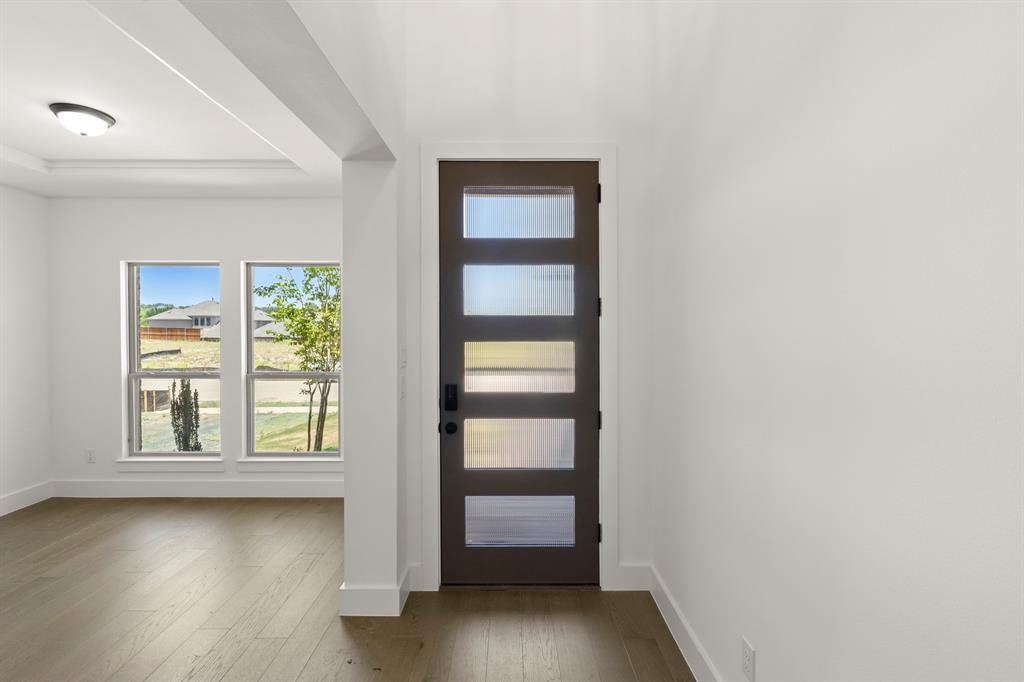 1022 Stellar Truth Way Property Photo 4