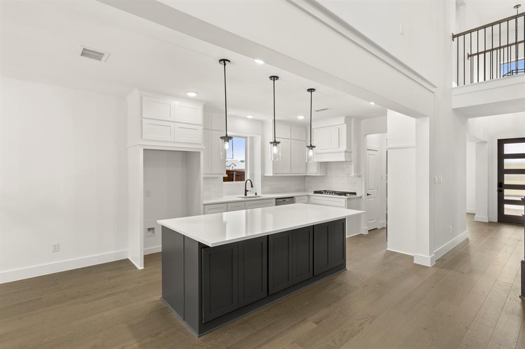 1022 Stellar Truth Way Property Photo 10