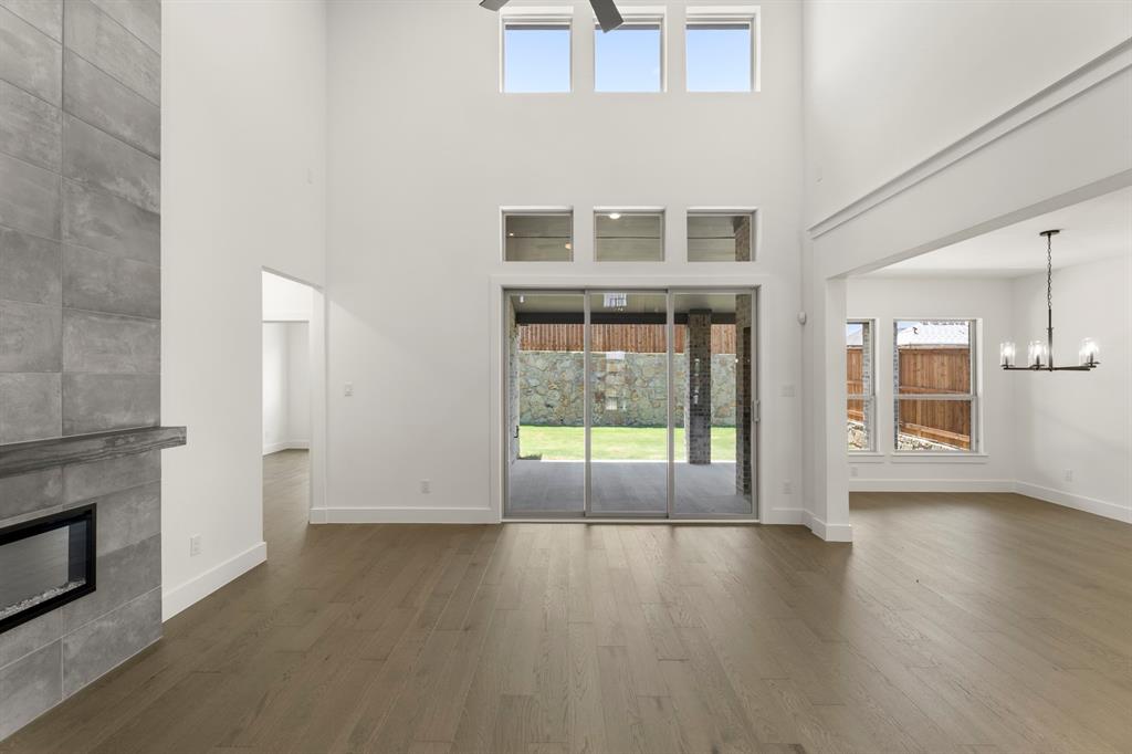 1022 Stellar Truth Way Property Photo 14