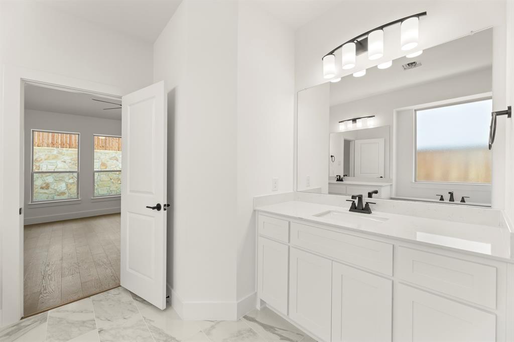 1022 Stellar Truth Way Property Photo 21