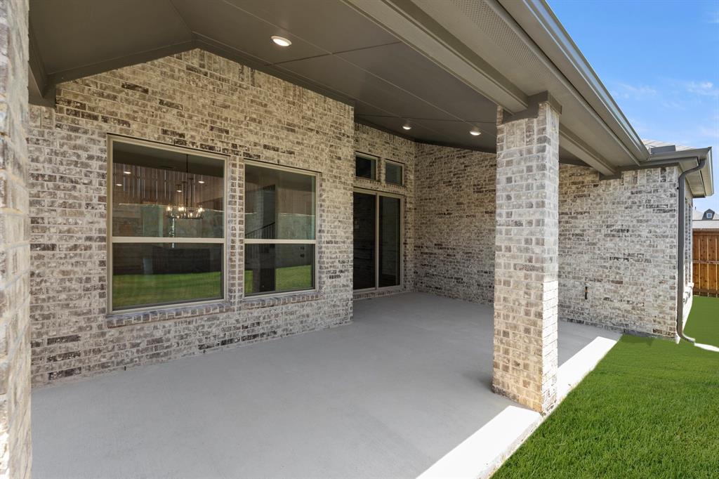 1022 Stellar Truth Way Property Photo 26
