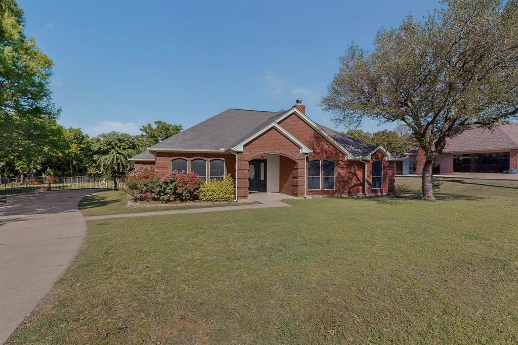 2601 Trail Tree Court Property Photo 4