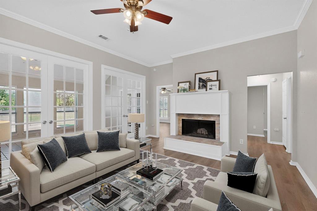 2601 Trail Tree Court Property Photo 8