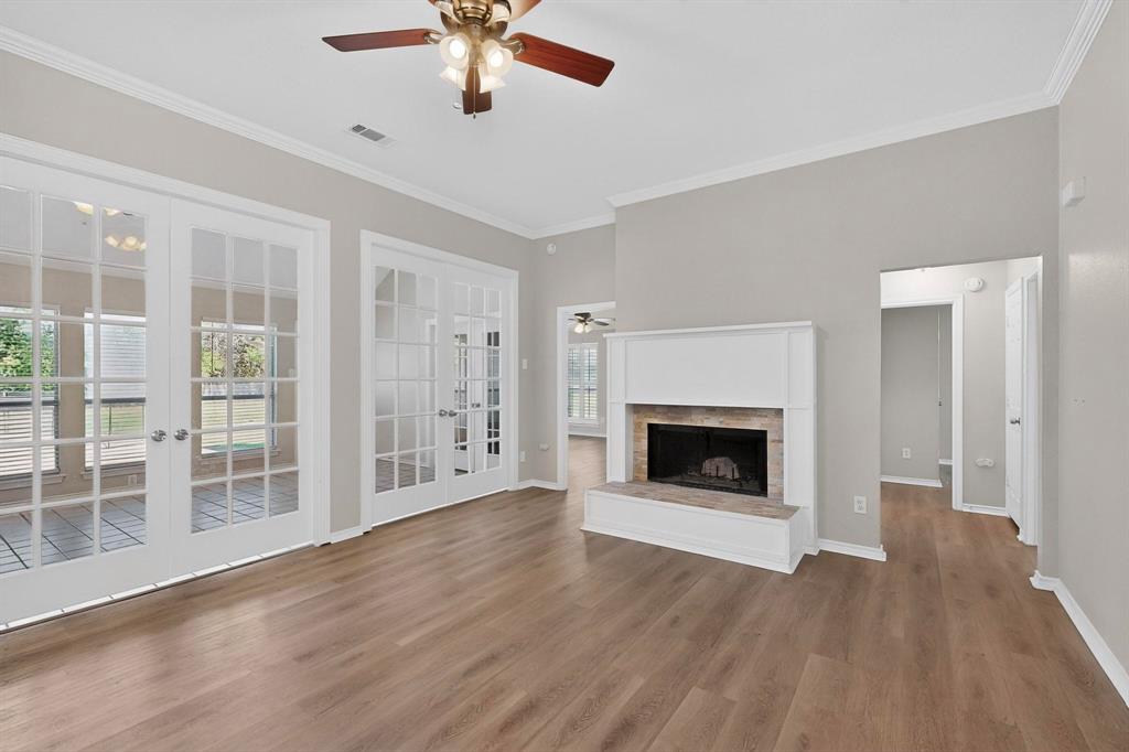 2601 Trail Tree Court Property Photo 9