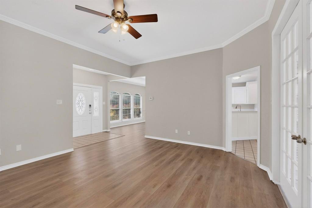 2601 Trail Tree Court Property Photo 12