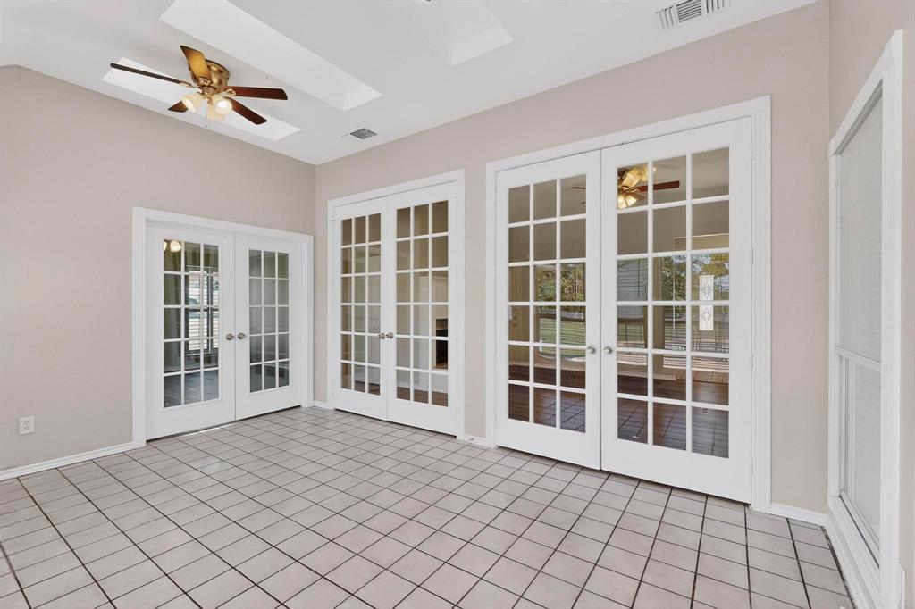 2601 Trail Tree Court Property Photo 13