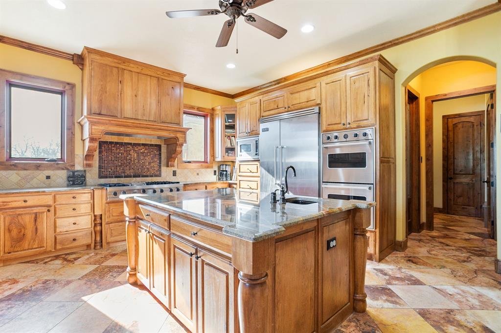 1561 Fm 934 Property Photo 9